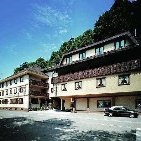 Gasthof-Hotel Rebstock Winden im Elztal Exterior photo