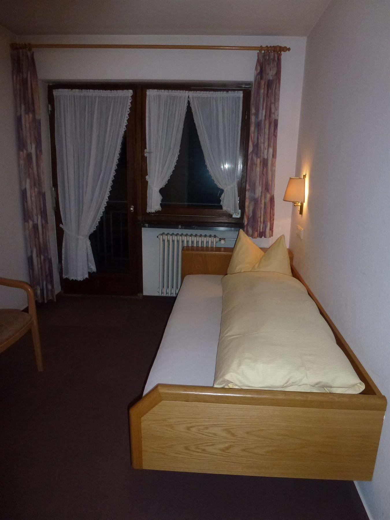 Gasthof-Hotel Rebstock Winden im Elztal Exterior photo