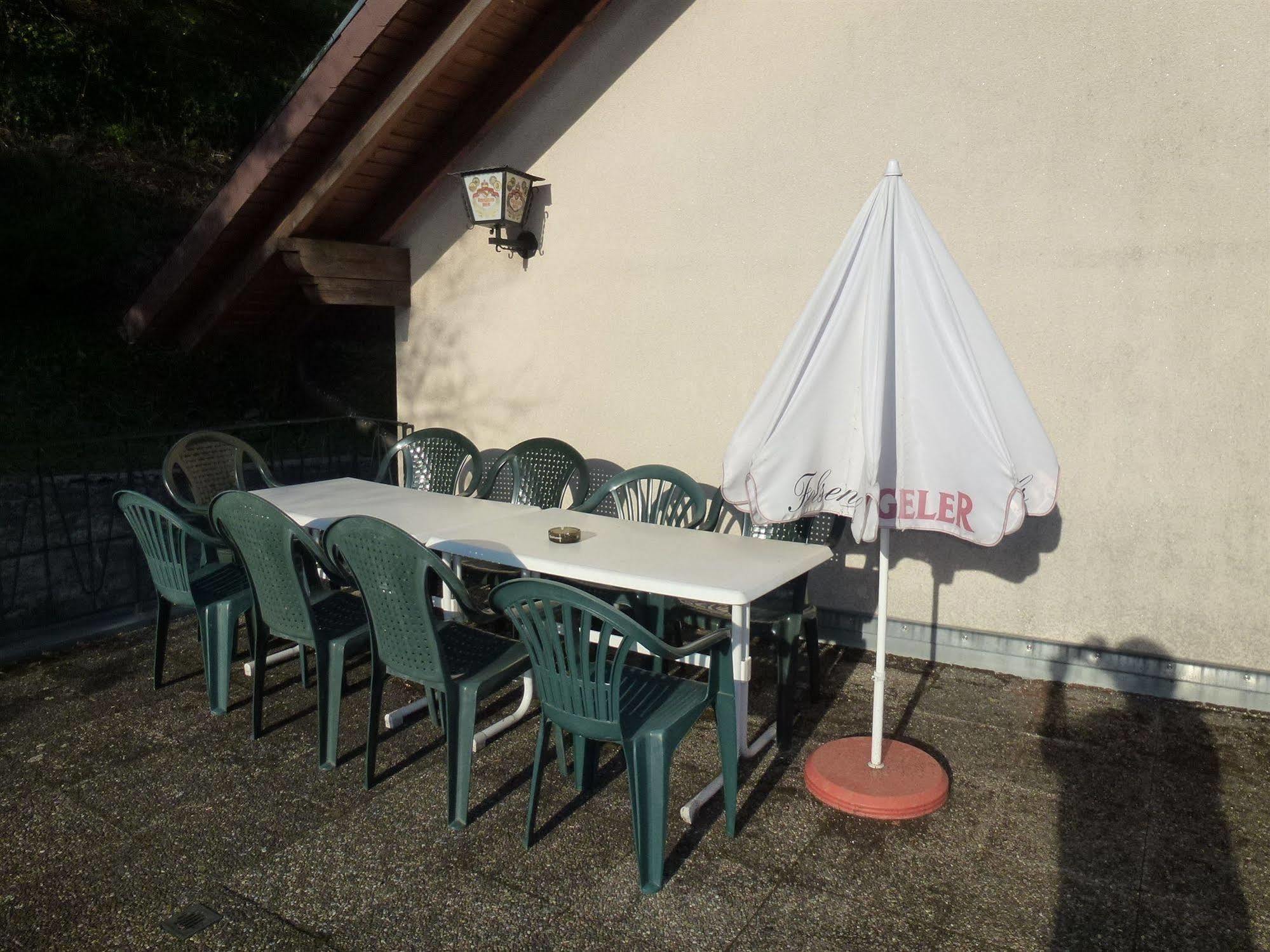 Gasthof-Hotel Rebstock Winden im Elztal Exterior photo