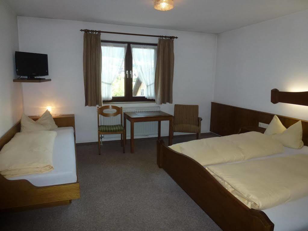 Gasthof-Hotel Rebstock Winden im Elztal Exterior photo